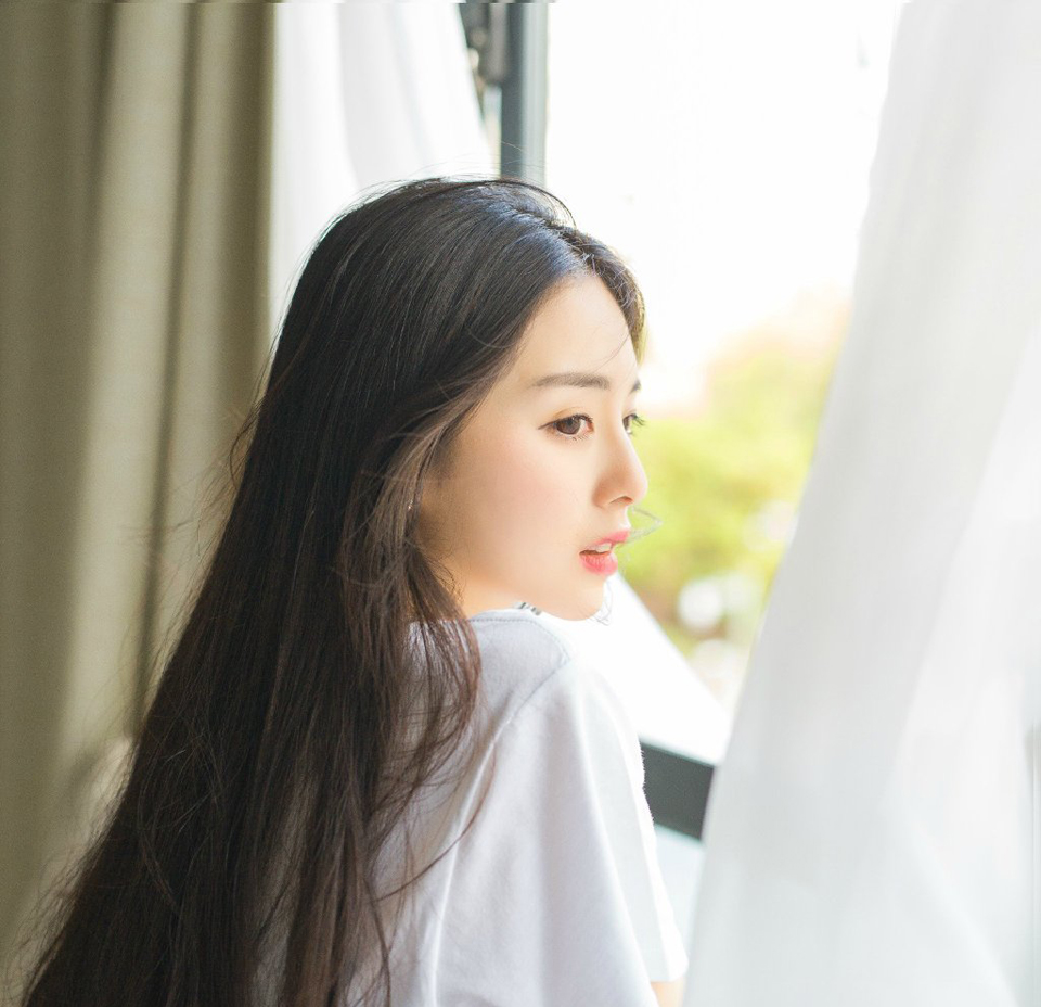 瀑布对悬崖无可畏惧，所以唱出气势磅礴的生命之歌。